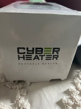 CYBER HEATER Portable Heater - White with Green Accent
